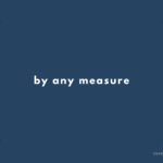 by any measure の意味と簡単な使い方【音読用例文あり】